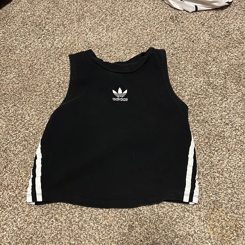 black tank crop top